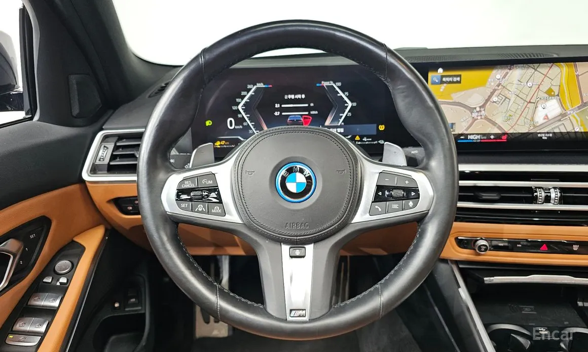 Photo 13 - BMW 3 Series