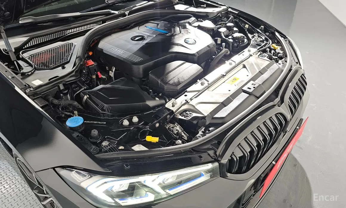 Photo 6 - BMW 3 Series