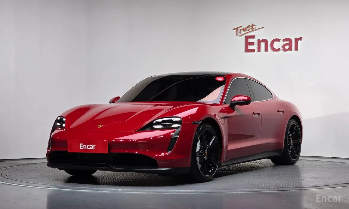 Фото 1 - Porsche Taycan