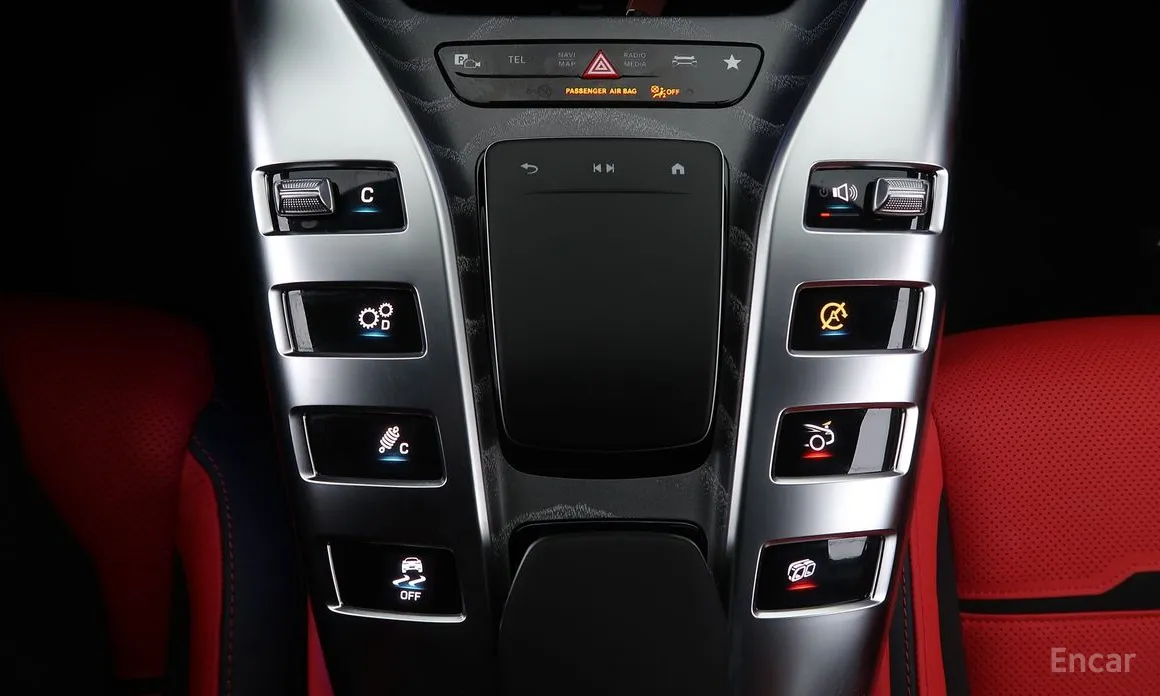 Фото 17 - Mercedes-Benz AMG GT