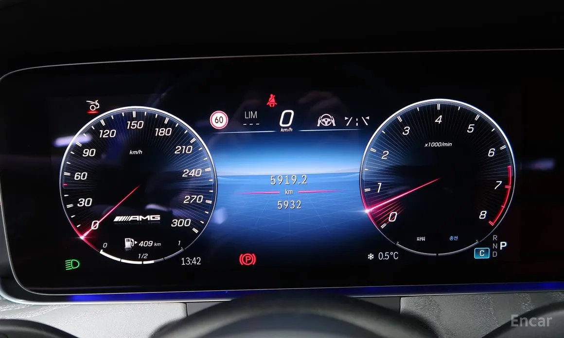 Фото 8 - Mercedes-Benz AMG GT