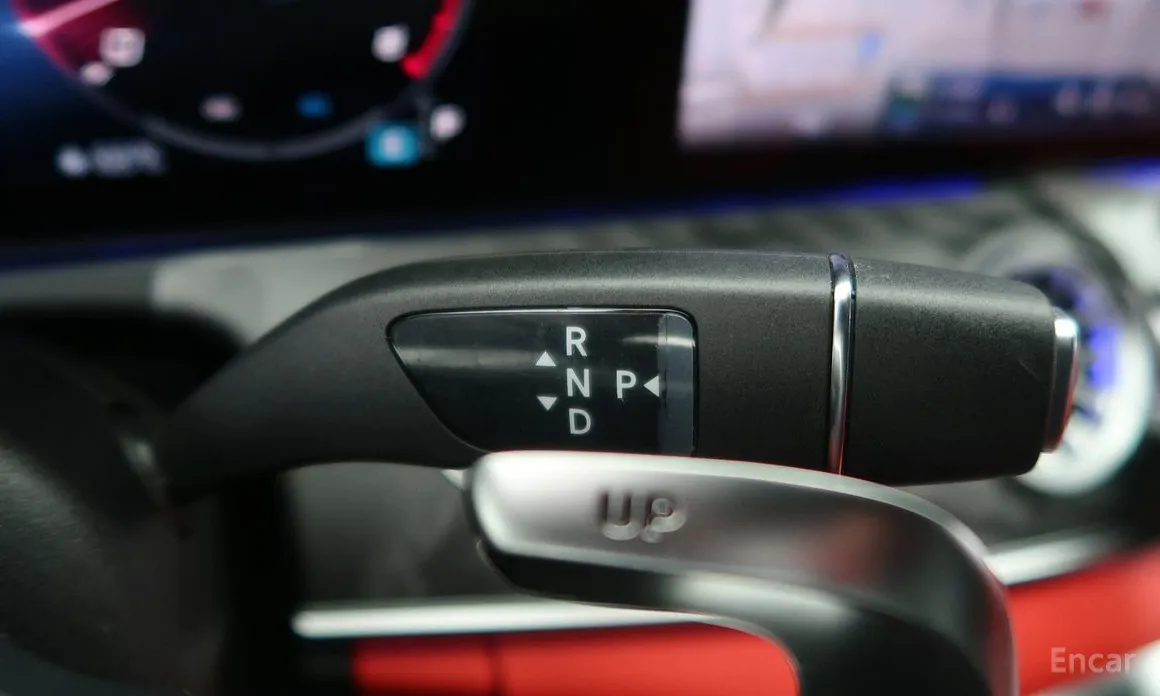 Фото 9 - Mercedes-Benz AMG GT