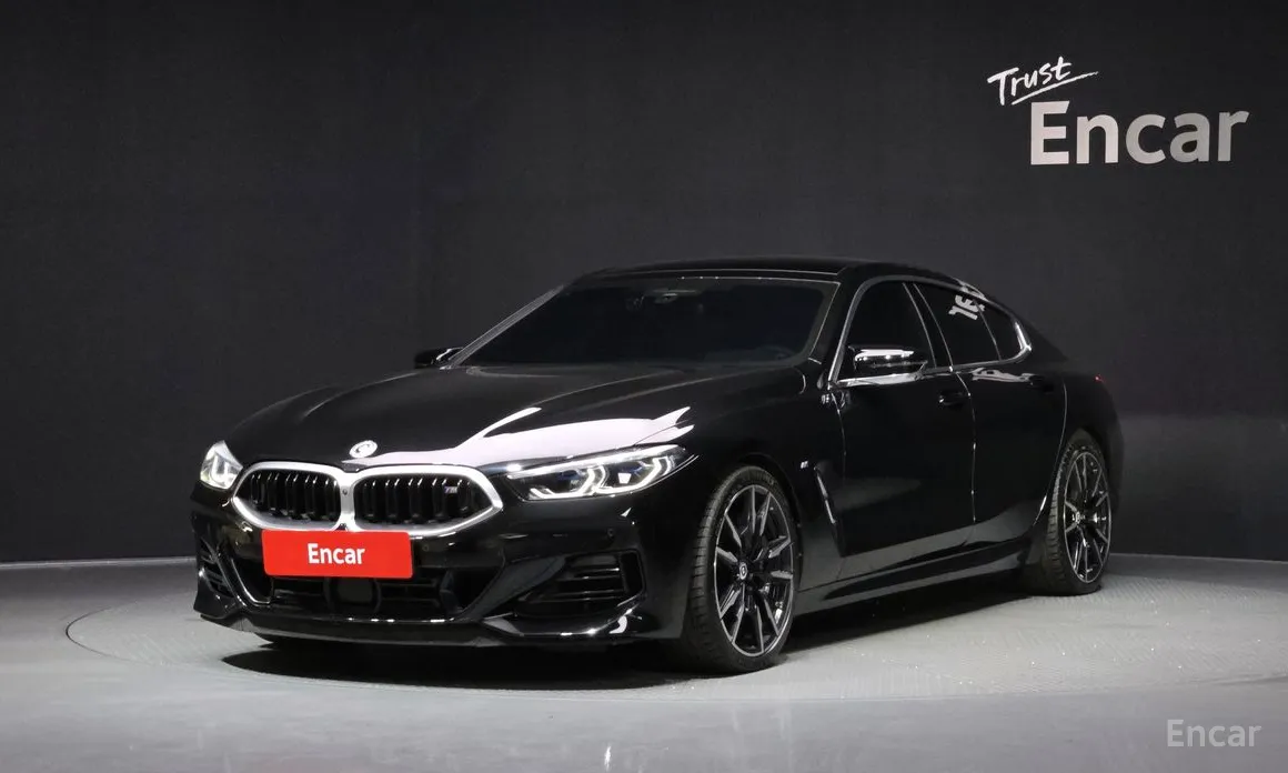 Фото 1 - BMW 8 Series