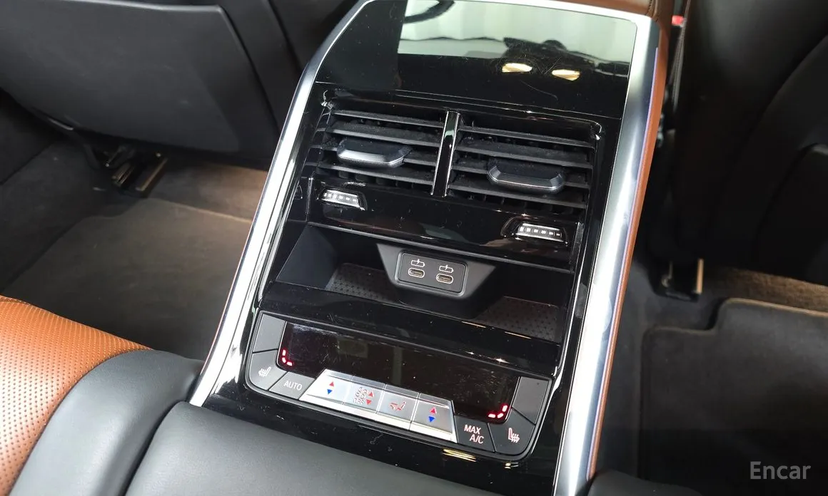 Фото 19 - BMW 8 Series