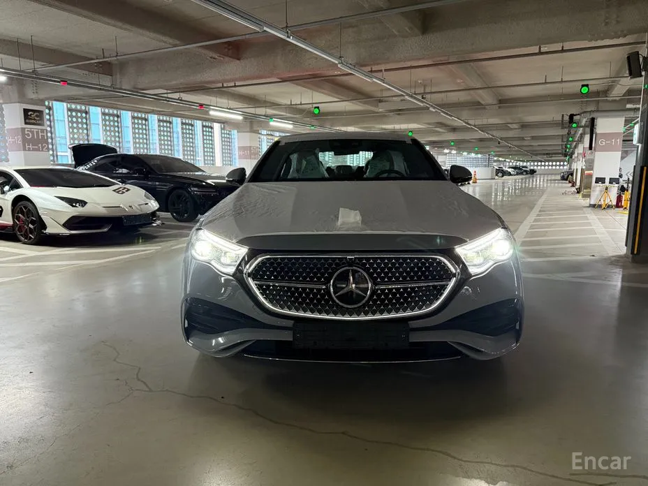 Фото 1 - Mercedes-Benz E-Class