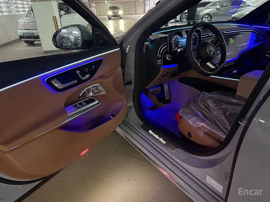 Фото 15 - Mercedes-Benz E-Class