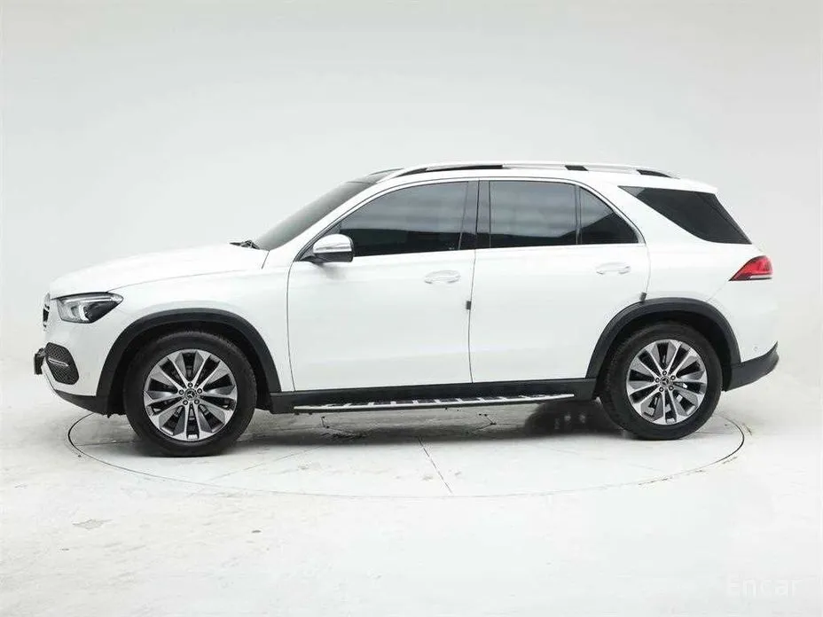 Фото 3 - Mercedes-Benz GLE-Class