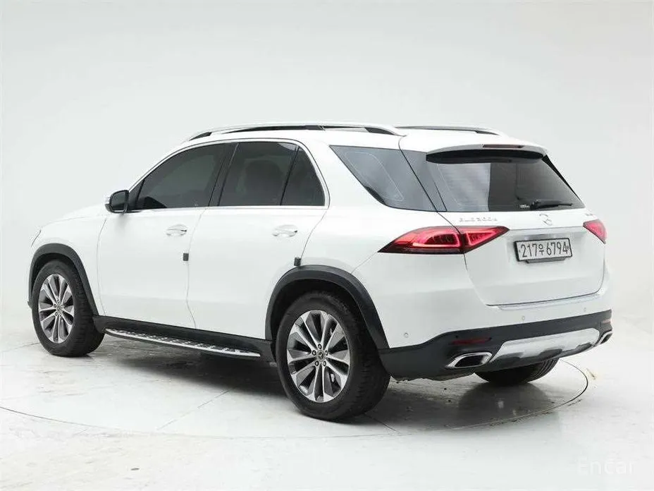 Фото 4 - Mercedes-Benz GLE-Class