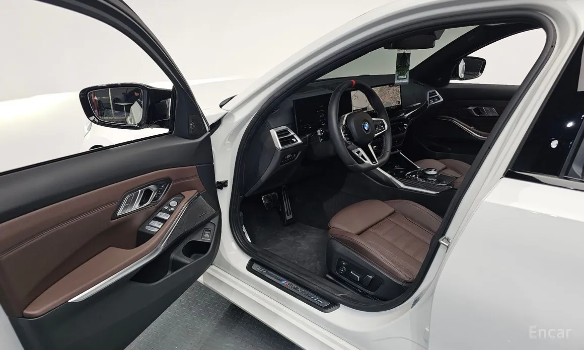 Photo 10 - BMW 3 Series