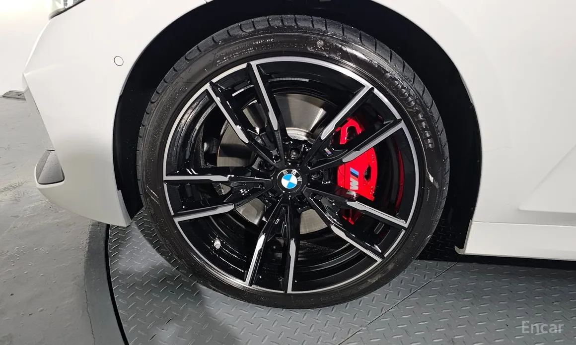 Photo 5 - BMW 3 Series