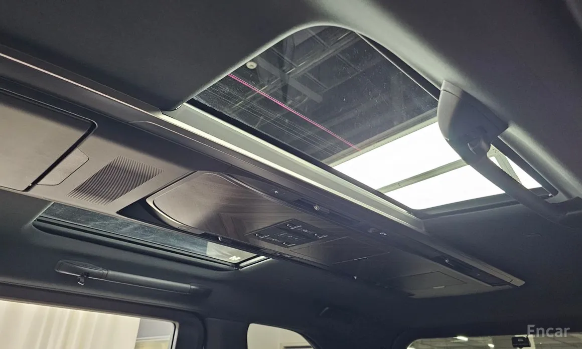 Фото 19 - Lexus LM