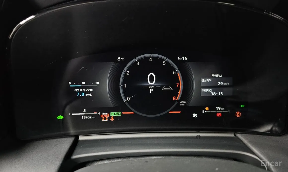 Фото 8 - Lexus LM