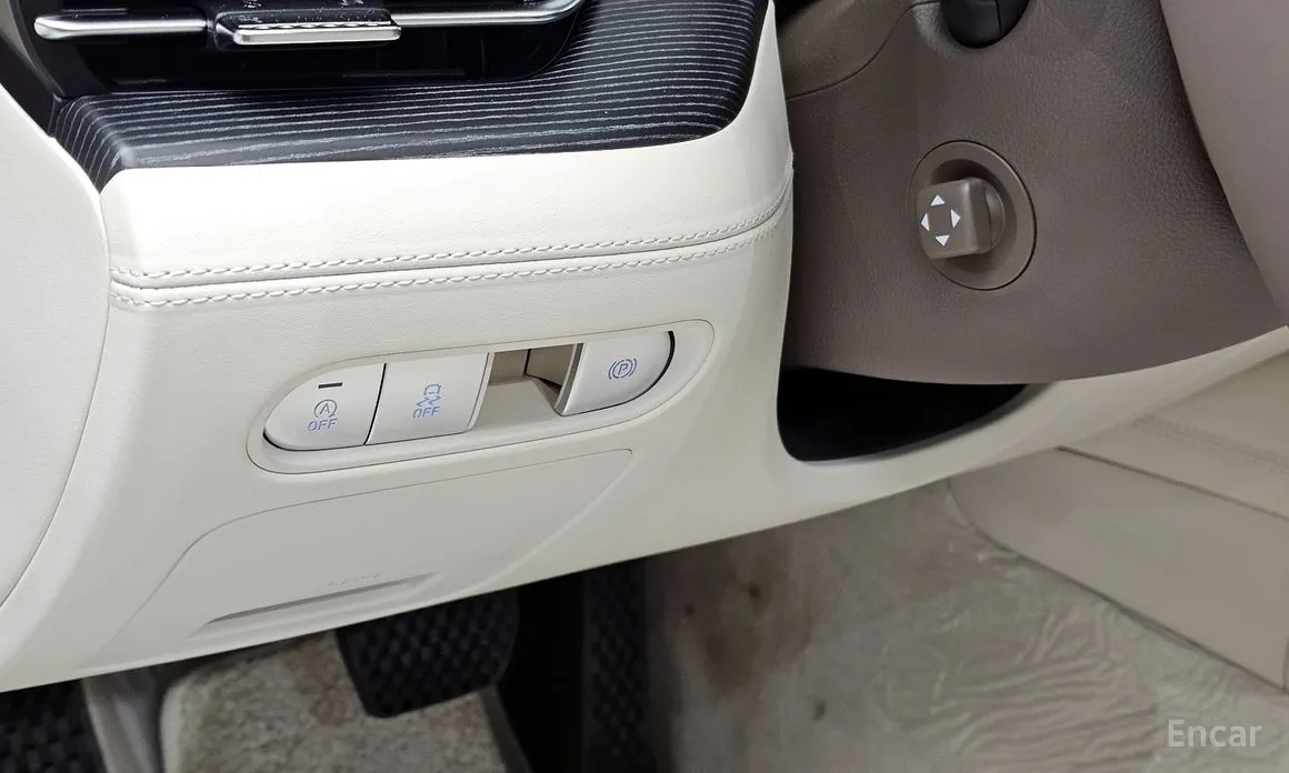 Фото 16 - Genesis G90