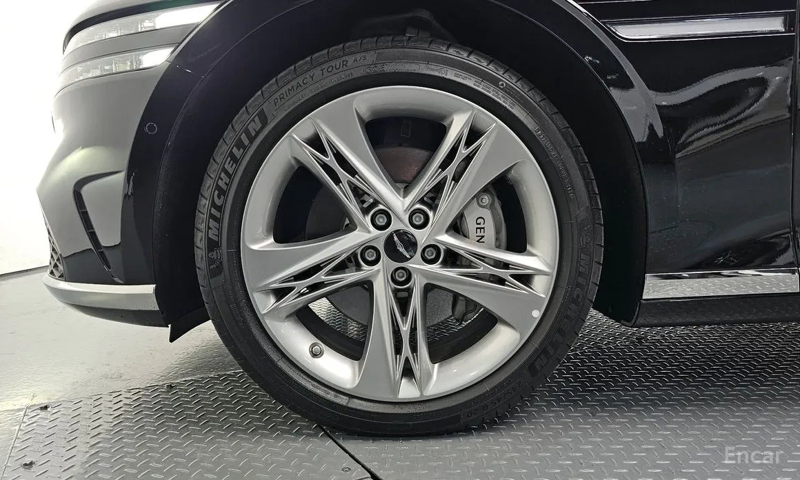 Фото 5 - Genesis G90