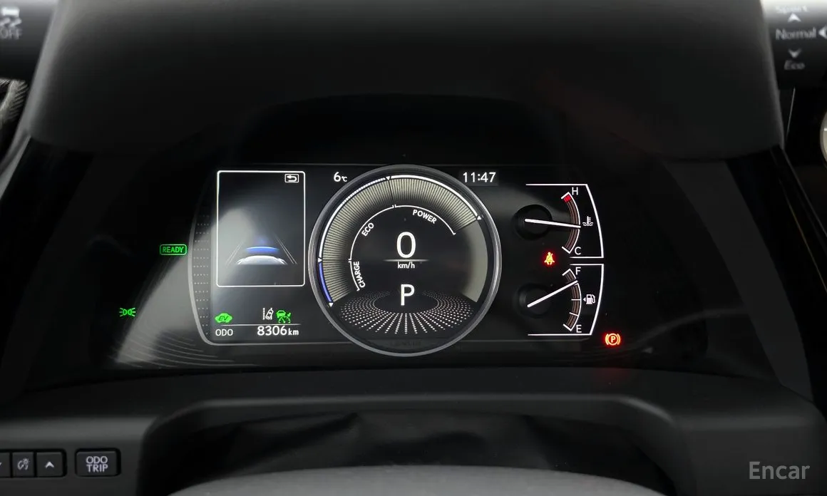 Фото 8 - Lexus ES