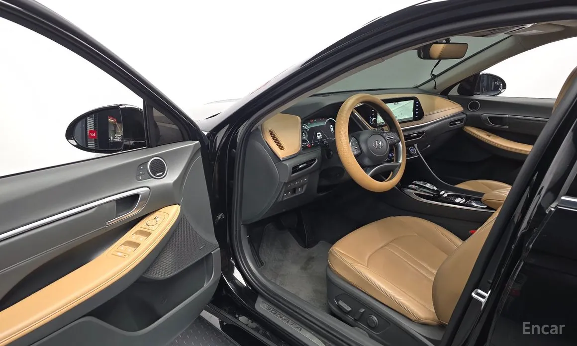 Фото 10 - Hyundai Sonata