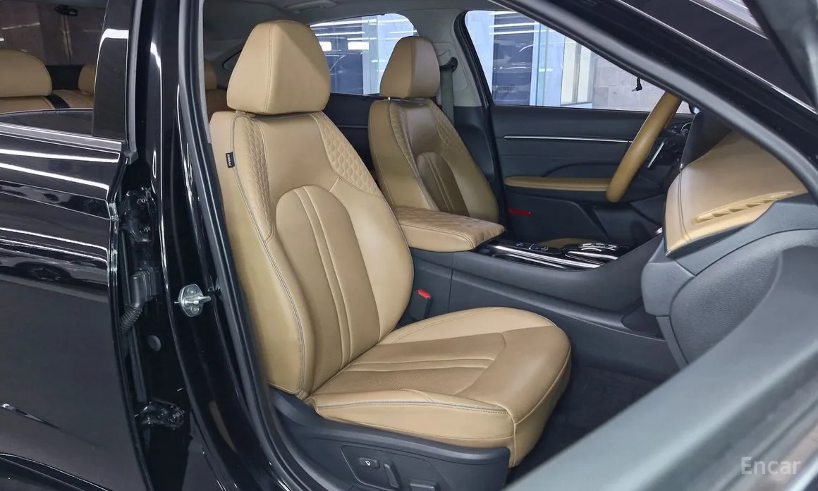 Фото 11 - Hyundai Sonata