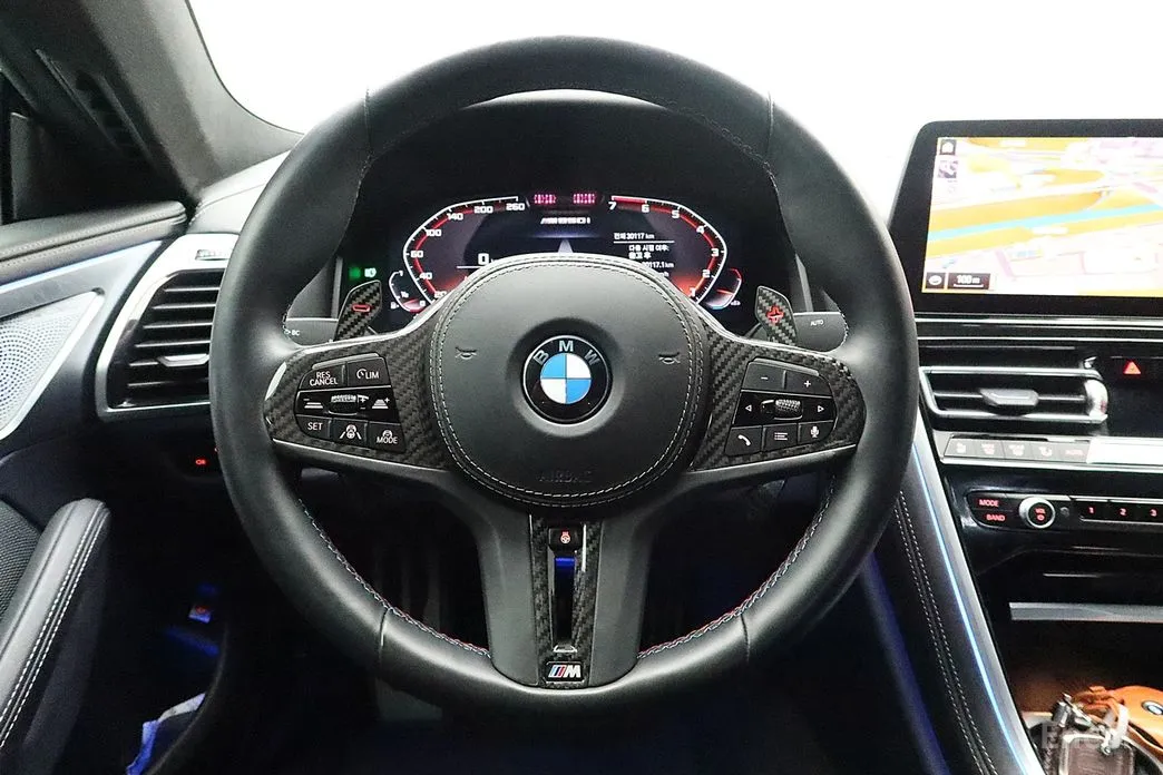 Фото 12 - BMW 8 Series