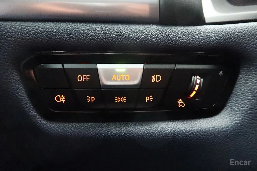 Фото 16 - BMW 8 Series