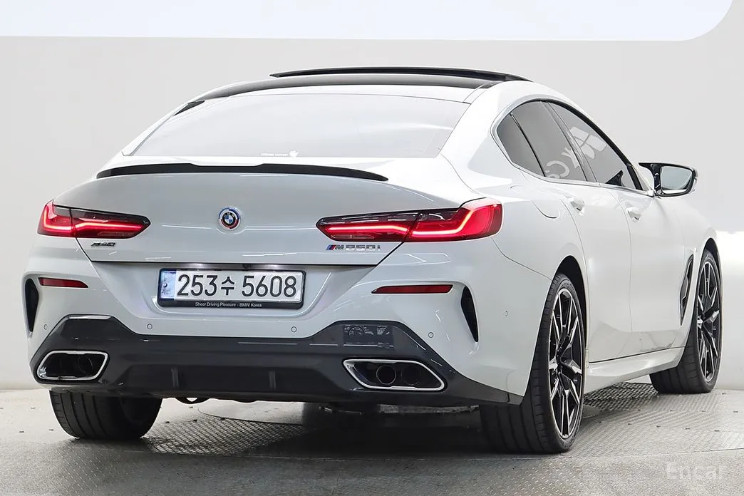 Фото 4 - BMW 8 Series