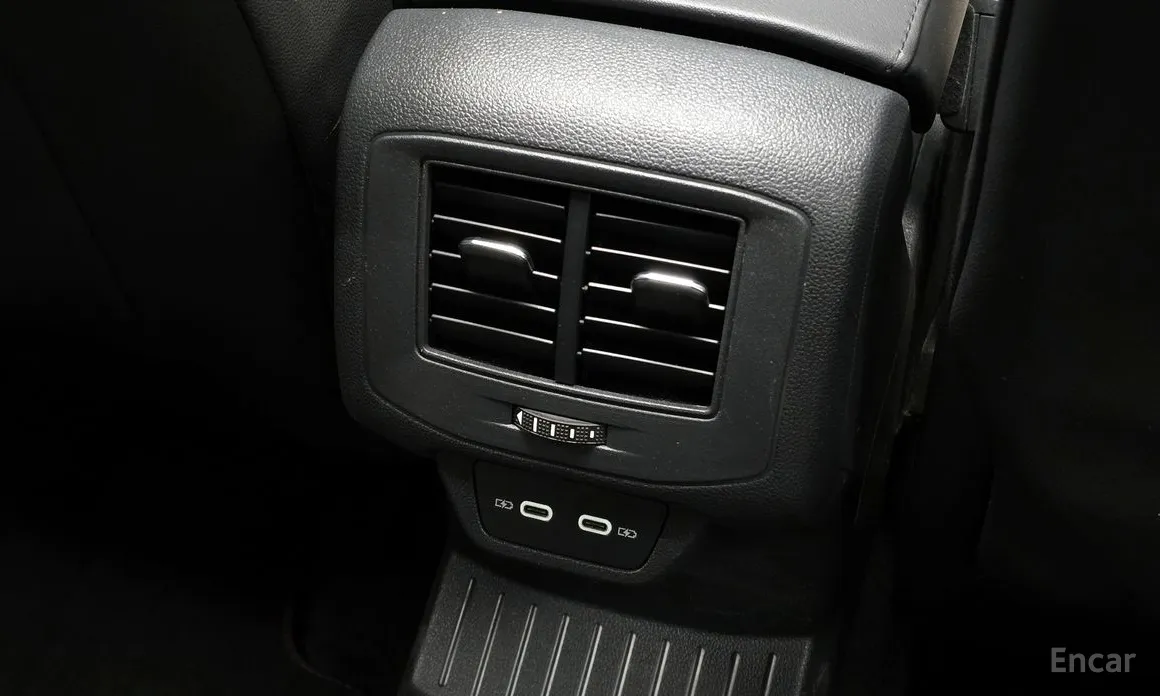 Фото 19 - Volkswagen T-Roc