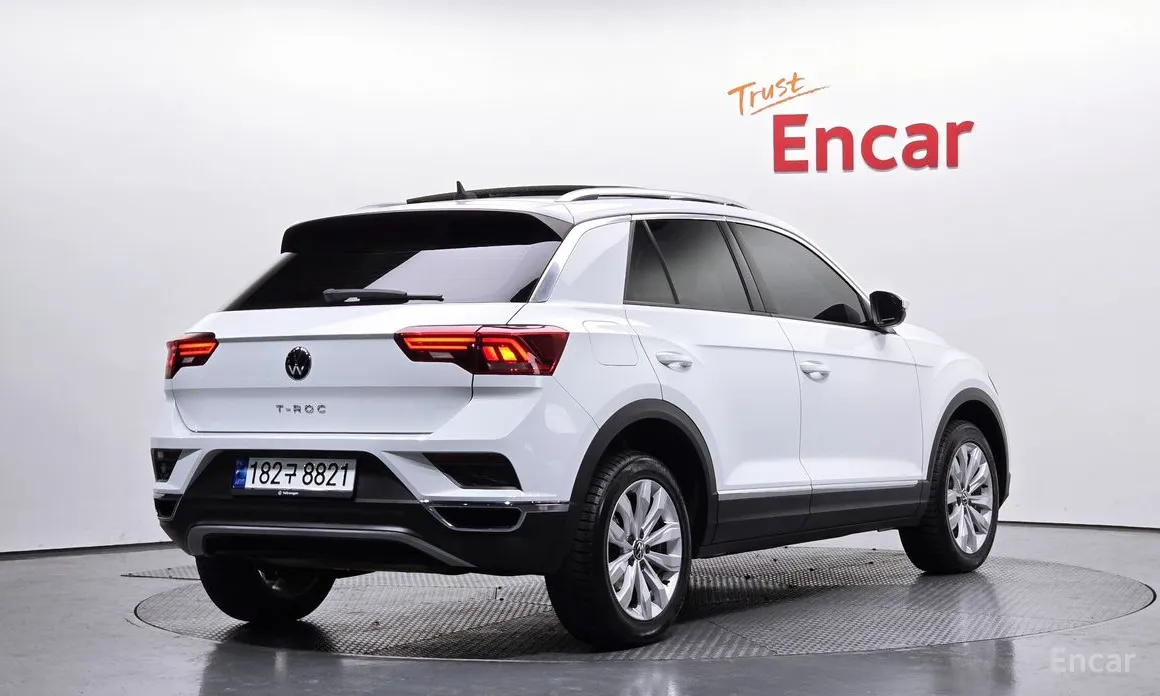 Фото 2 - Volkswagen T-Roc