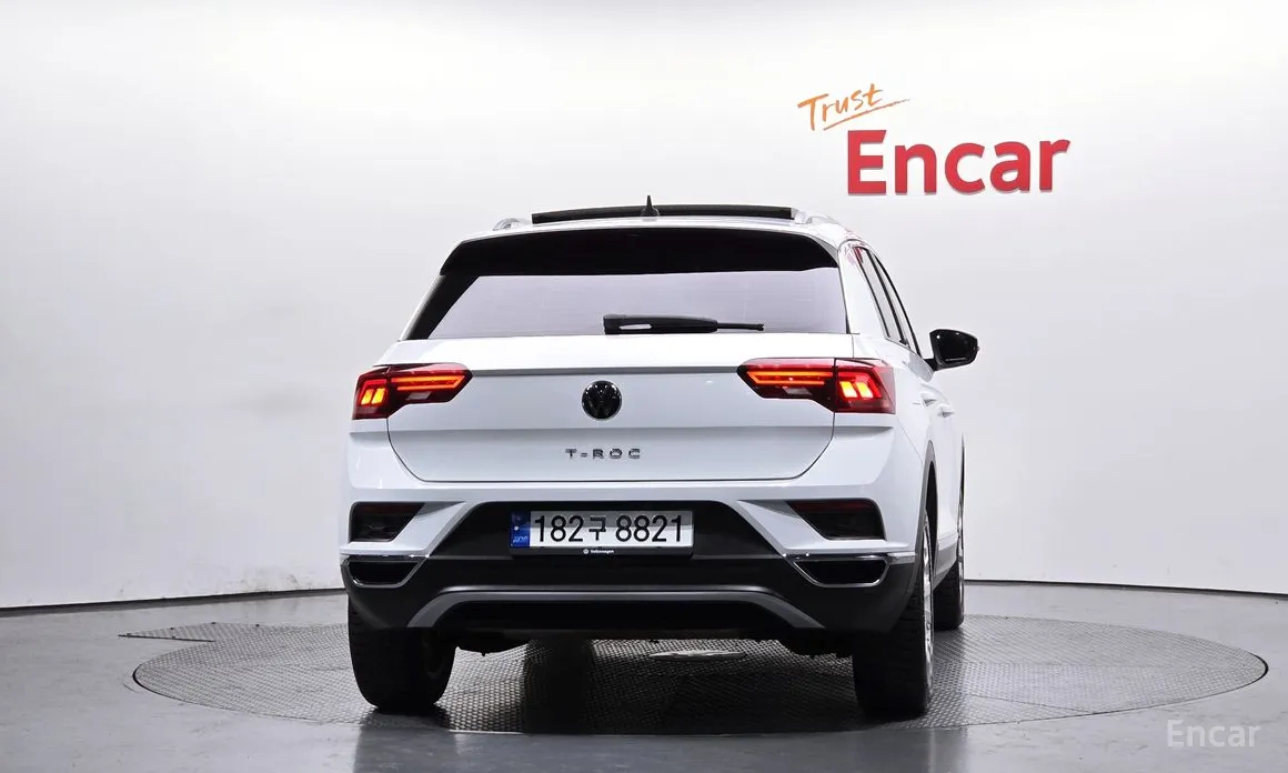 Фото 4 - Volkswagen T-Roc