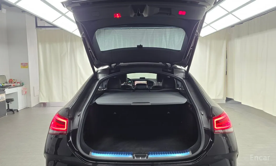 Фото 20 - Mercedes-Benz GLE-Class