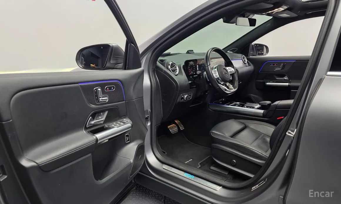 Фото 10 - Mercedes-Benz EQA