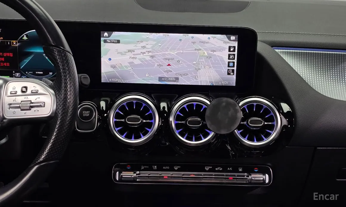 Фото 15 - Mercedes-Benz EQA