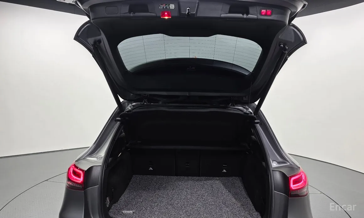 Фото 20 - Mercedes-Benz EQA