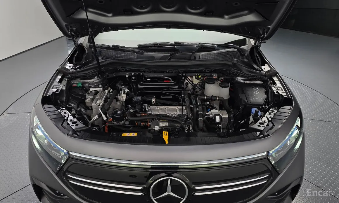 Фото 6 - Mercedes-Benz EQA