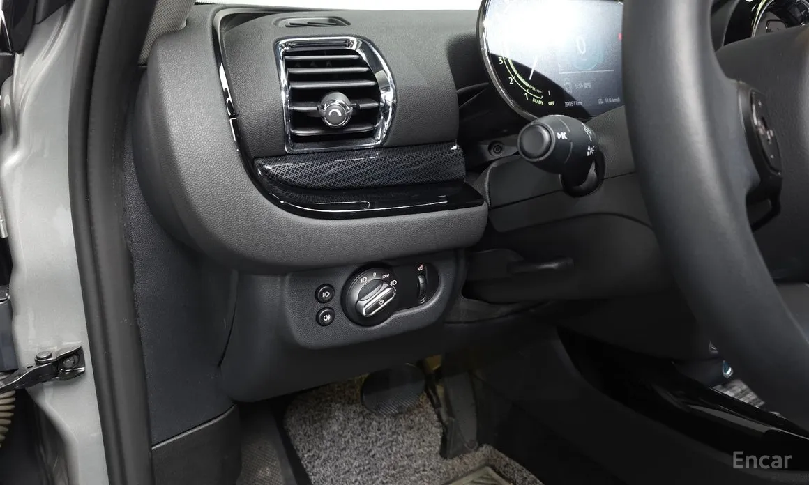 Фото 13 - Mini Clubman