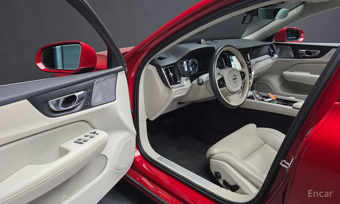 Фото 10 - Volvo S60