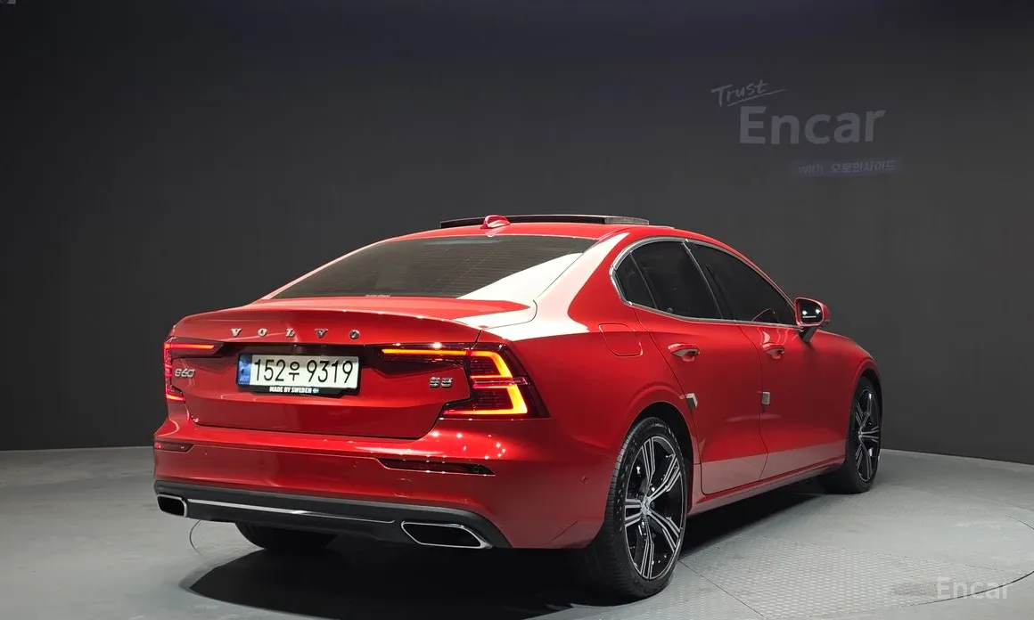 Фото 2 - Volvo S60