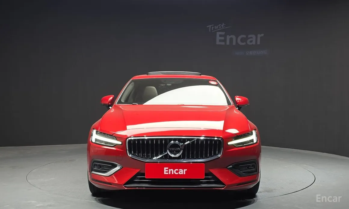 Фото 3 - Volvo S60