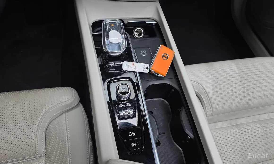 Фото 9 - Volvo S60