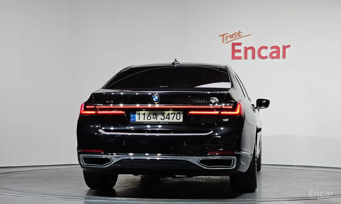 Фото 4 - BMW 7 Series