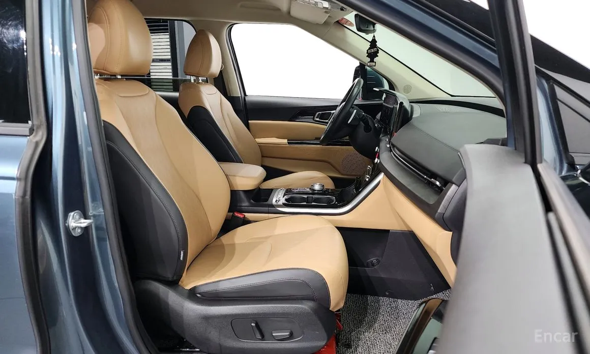 Фото 11 - Kia Carnival