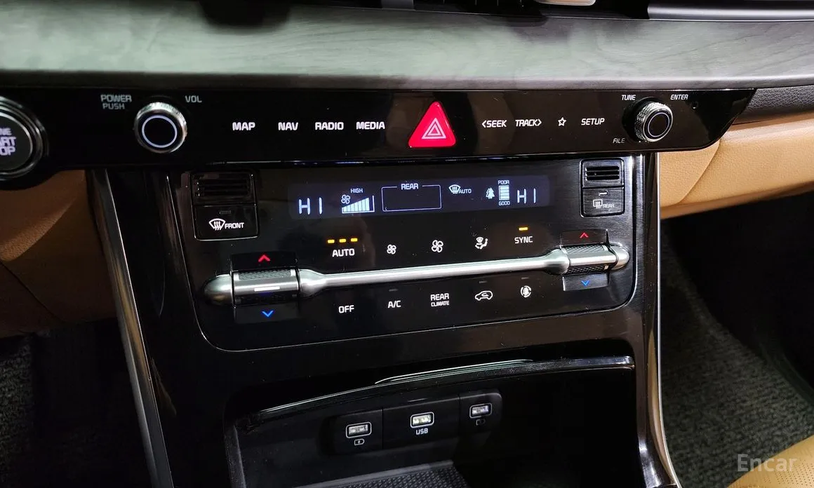 Фото 17 - Kia Carnival