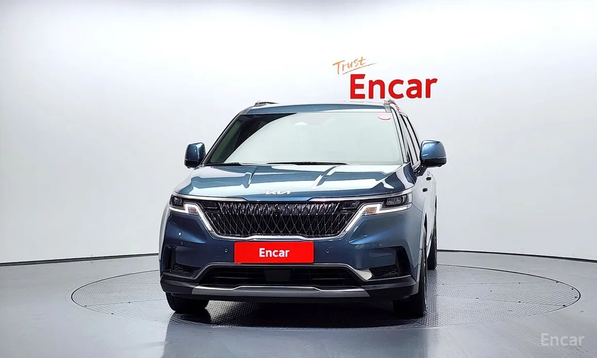 Фото 3 - Kia Carnival