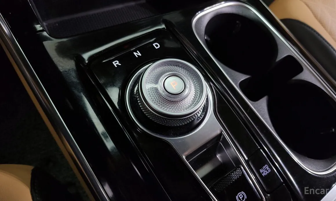 Фото 9 - Kia Carnival