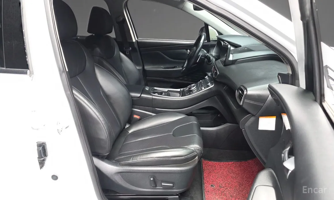 Фото 11 - Hyundai Santa Fe