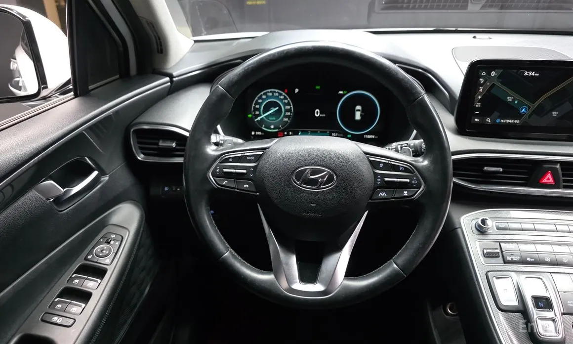 Фото 13 - Hyundai Santa Fe