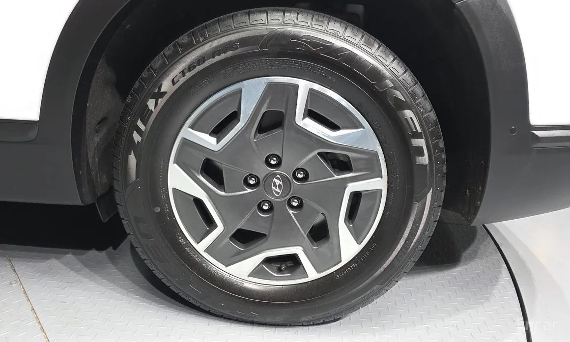 Фото 5 - Hyundai Santa Fe