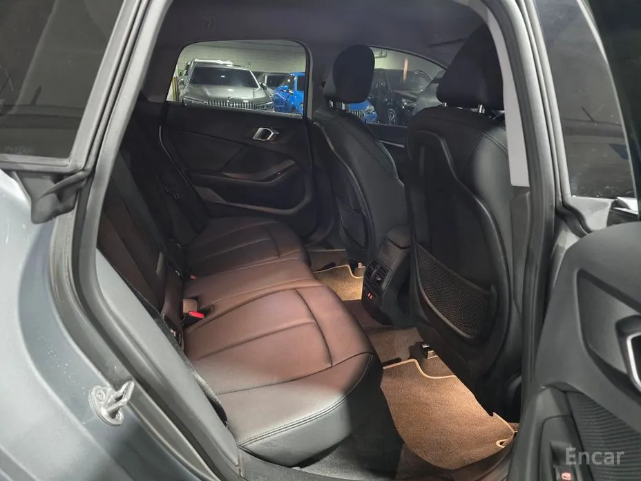 Фото 10 - BMW 2 Series