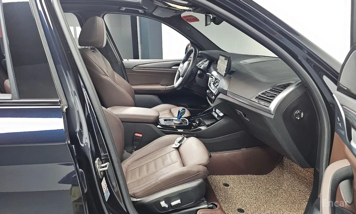 Фото 12 - BMW iX3