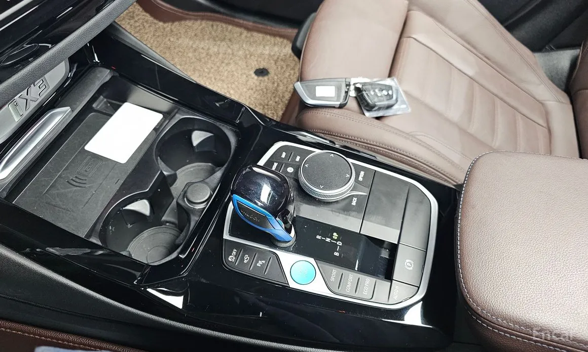 Фото 9 - BMW iX3