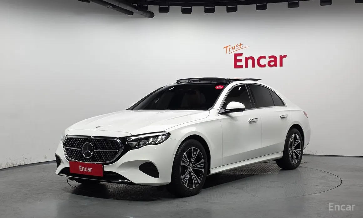 Фото 1 - Mercedes-Benz E-Class