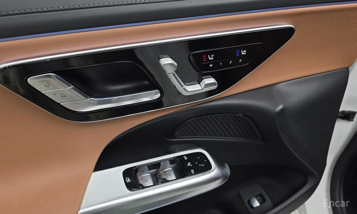 Фото 18 - Mercedes-Benz E-Class